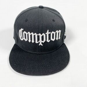 Compton Snapback Starter Vintage Embroidered Hat in Black and White